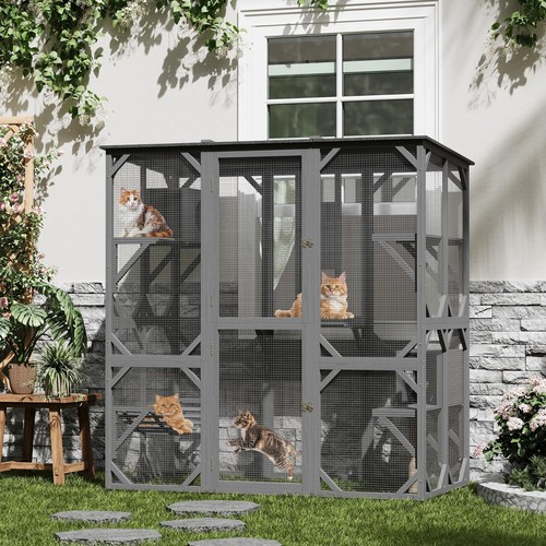 Outdoor catio large wooden cat - large,